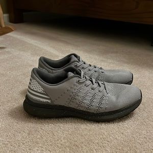 Men’s Freedom Industry athletic shoes